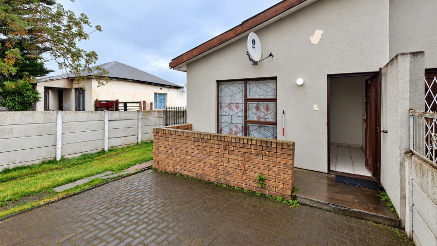3 Bedroom Property for Sale in Eikendal Western Cape
